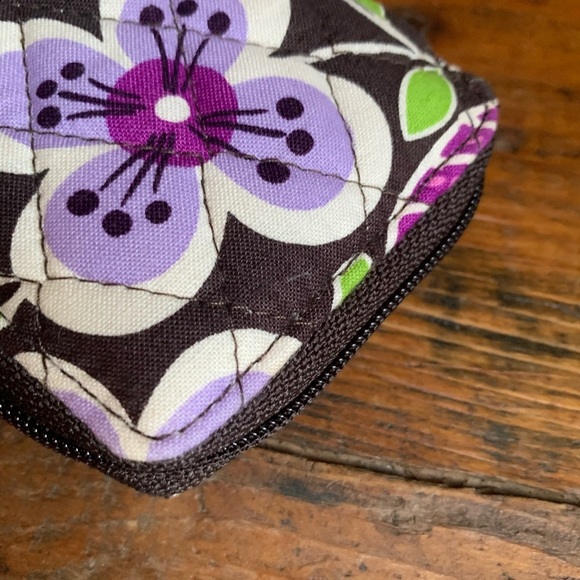Vera Bradley all in one wristlet plum petals wallet - Picture 4 of 6
